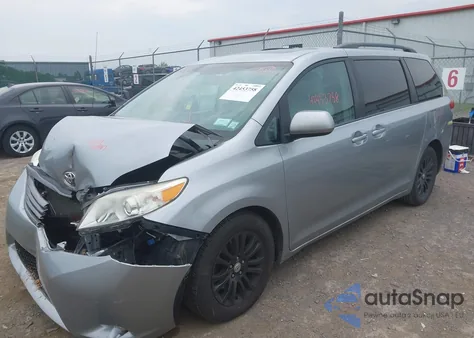 2013 Toyota Sienna Xle V6 8 Passenger from USA, damaged, VIN 5TDYK3DC6DS398823